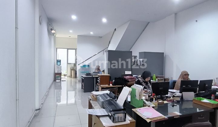 Ruko Strategis Ready Huni Jalan Puri Anjasmoro Raya Semarang 2