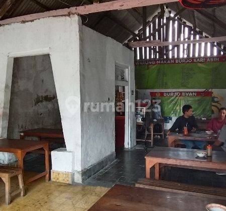 Rumah Usaha Kuliner
Letak Dekat Kampus UDINUS
Parkir Luas 1