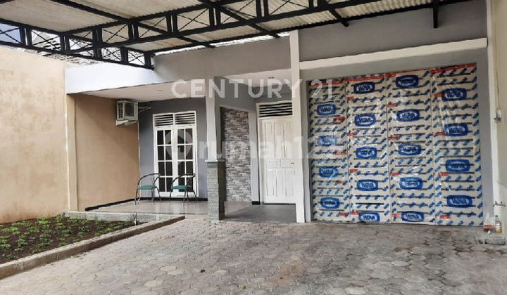 Rumah 1 Lantai , Jalan Lebar. Cocok Untuk Kantor , Tempat Tinggal 1