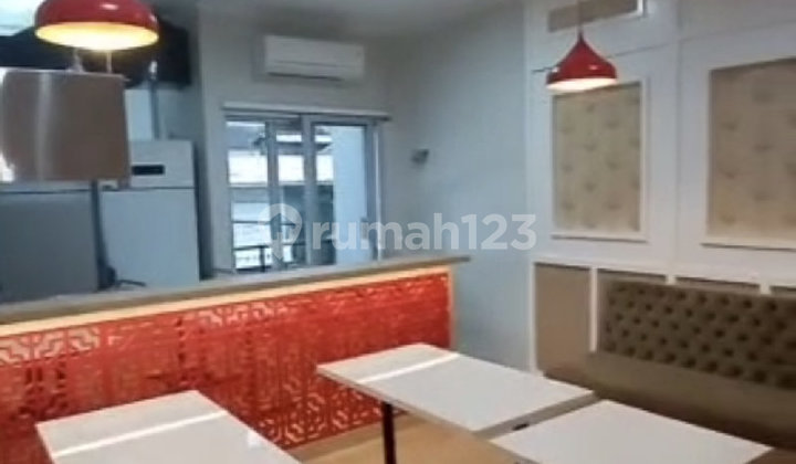 City Center Shop House, Good Condition, Strategic Location, Busy Street City Center Shop House, Good Condition, Strategic Location, Busy Street