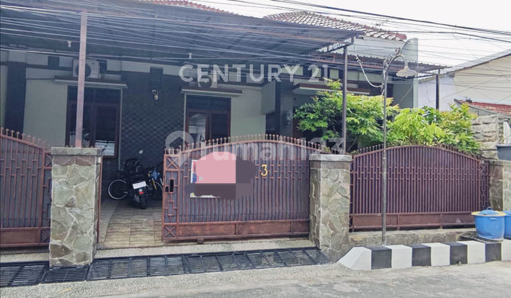 For Sale Ready-to-Occupy House in Supriyadi Semarang 1