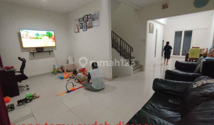 Rumah Sudah Renovasi Depan Taman Di Cluster Kota Harapan Indah