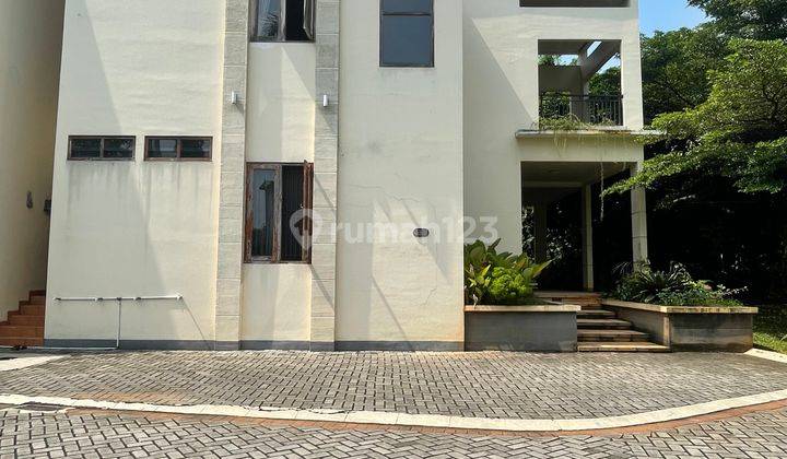 Rumah Hoek Bagus Asri Luas 305m2 Di Dalam Cluster Private Bintaro 2