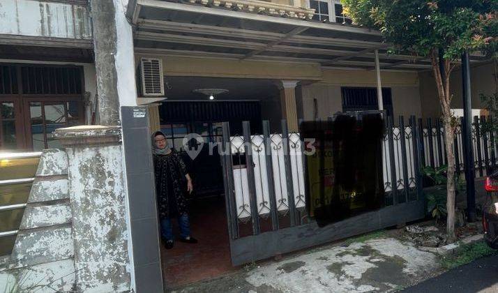 Rumah 3 Lantai SHM di Duren Sawit Jakarta Timur 1