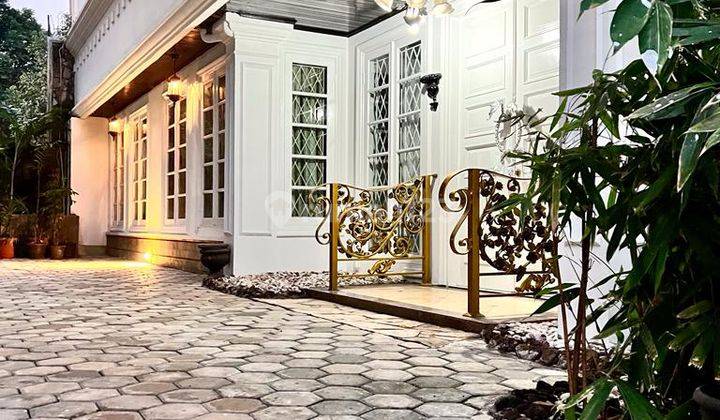 Rumah Bagus Dengan Design Classic Modern Siap Huni Di Tebet Timur 1