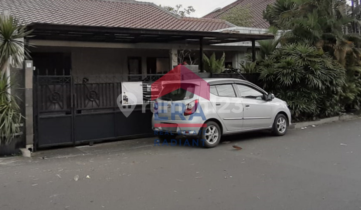 Rumah Lama Terawat SHM Di Bangka Kemang Jaksel