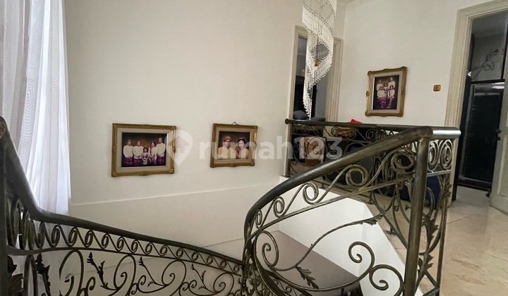 Rumah Modern Tropis Bagus Terawat Di Puri Flamboyan Rempoa 2