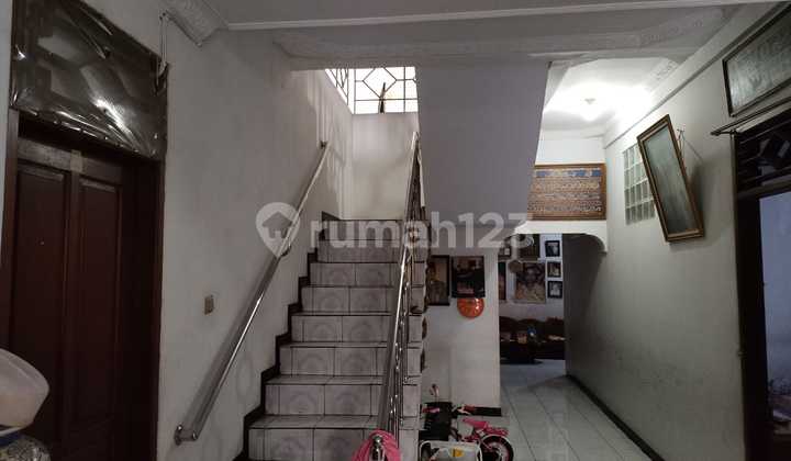 Rumah dengan Lokasi Strategis SHM di Jakarta Barat Rumah dengan Lokasi Strategis SHM di Jakarta Barat