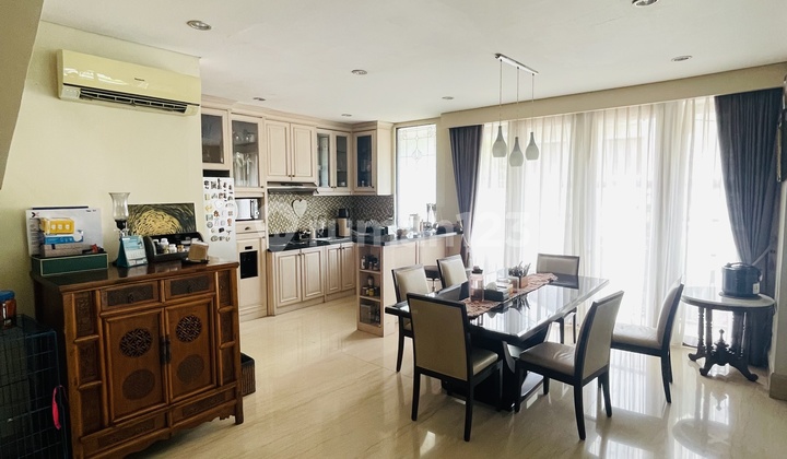 Rumah Modern dengan Private Pool di Ampera Jakarta Selatan 2