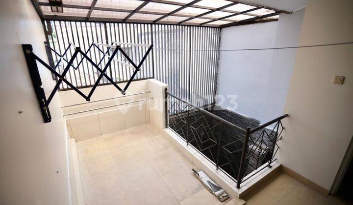 Nice and Affordable Secondary House in a Strategic Location in South Jakarta 2