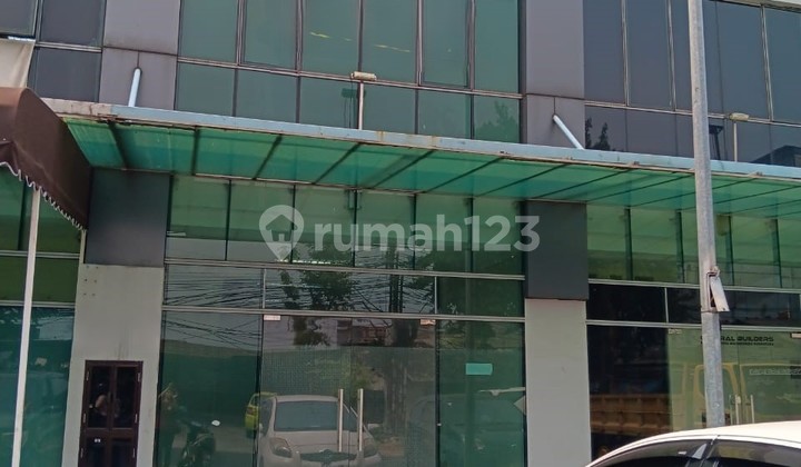 Ruko 2 Lantai Bagus Shm Di Kebayoran Boulevard Bintaro