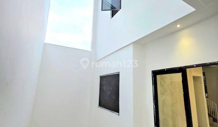 Rumah Baru Full Renovasi 3 Lantai Di Graha Bintaro 2