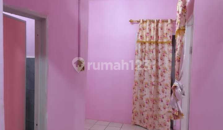 rumah dikomplek pemukiman yang telah ramai penduduk di Jl. Raya diponegoro Rumah Sudah Renovasi SHM Barat