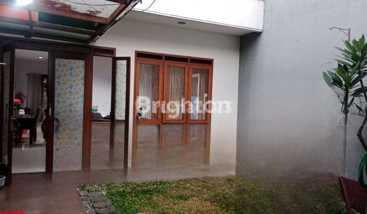 Rumah  Minimalis 2 LT yang Exclusive  Batununggal 2