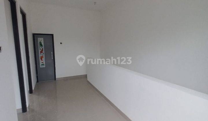 7 MENIT STASIUN SERPONG AKSES STRATEGIS TOL DAN STASIUN 5