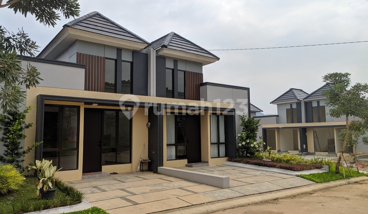 Rumah modern minimalis laceland bogor pemandangan alam hijau  3