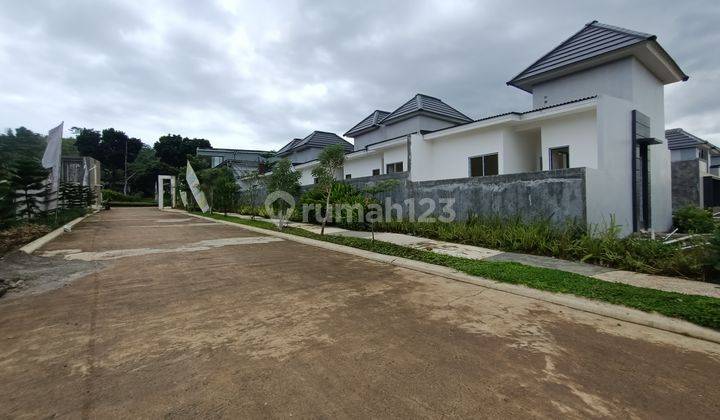 Rumah Cibinong konsep villa lacaland Bogor Alima  8