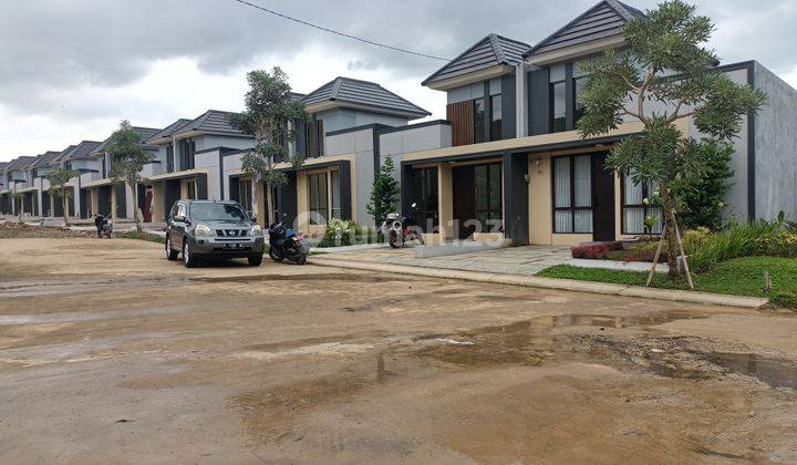 Rumah dijual nuansa Villa di Utara Sentul  3