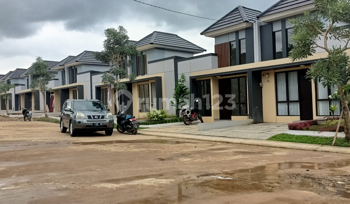 Rumah dijual nuansa Villa di Utara Sentul  5