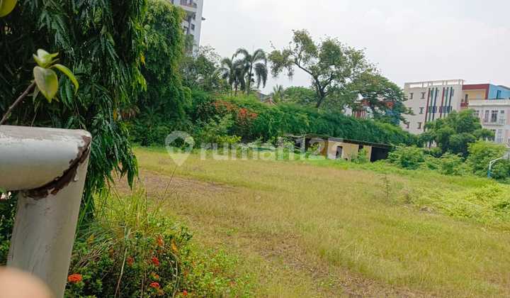 Di Jual Tanah S Parman Lt 2378m2 HGB Lokasi Pinggir Jalan  4