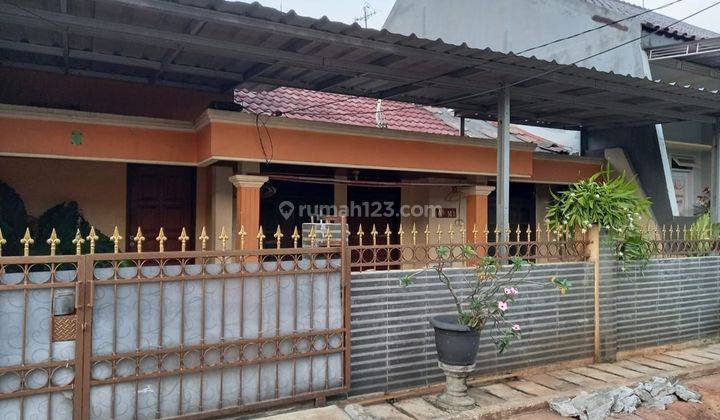 Rumah  di Jl. Teratai
Perumahan Taman Duta SHM Bagus 1