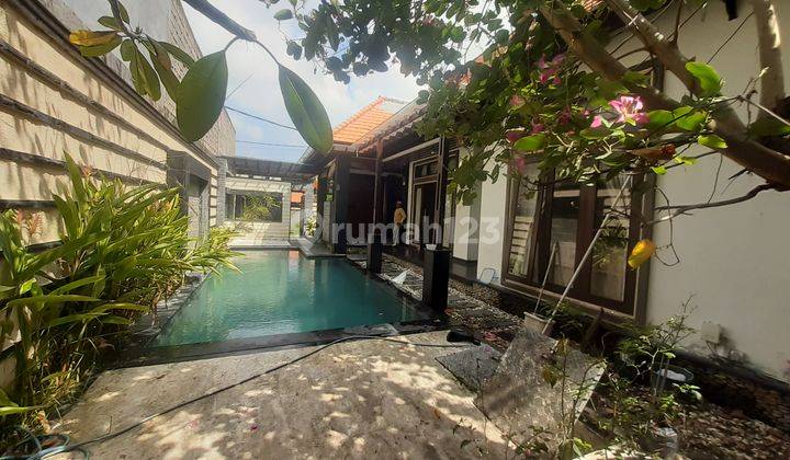 Villa For Rent Available In Kerobokan 3