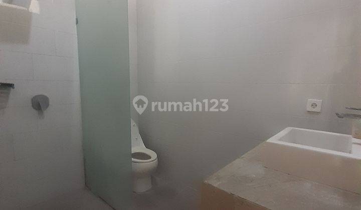 Villa For Rent Available In Kerobokan 16