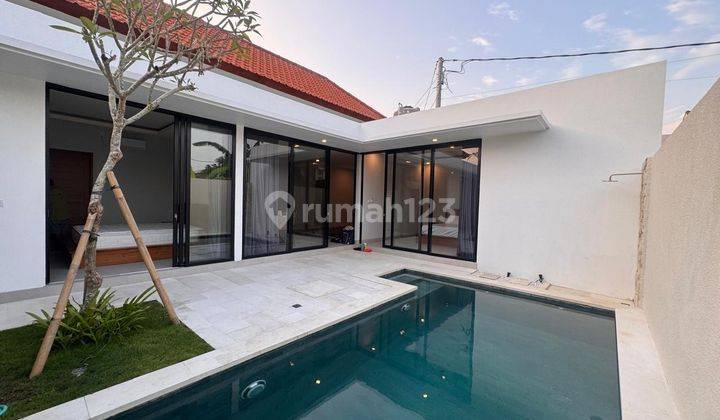 Newly Building Villa for Rent in Kerobokan area 1