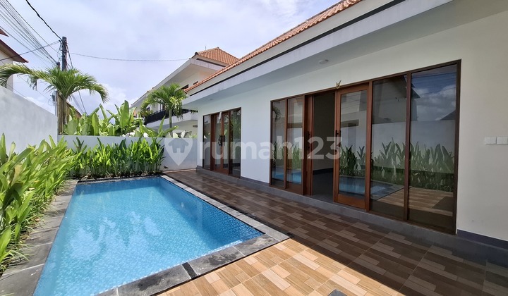 Brand New Villa In Bumbak Area, Available For Yearly Rental