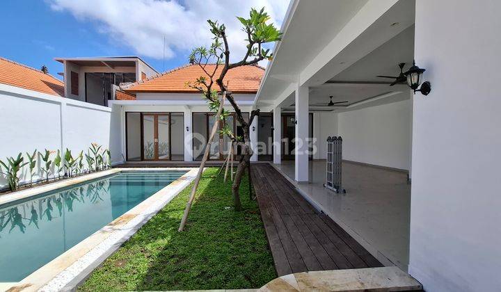 Upcoming Villa For Long Term Lease Bumbak.area 1