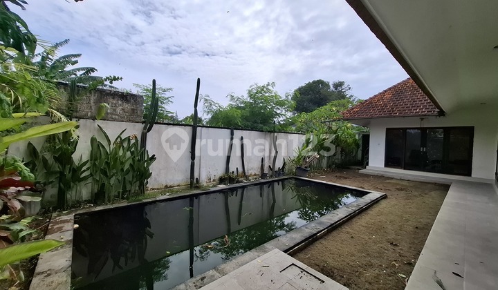 Available For Longterm Lease Kerobokan Area.