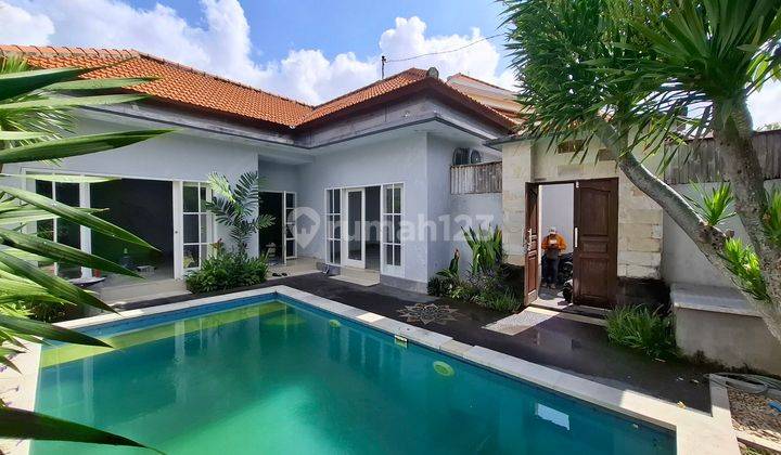 Villa For Rent Available For Longterm Lease In Kerobokan Area 2