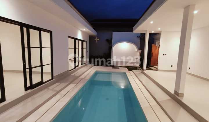 Newly Building Villa For Rent In Kerobokan Area Newly Building Villa For Rent In Kerobokan Area