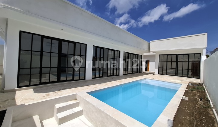 Newly Built Villa For Rent In Canggu Area