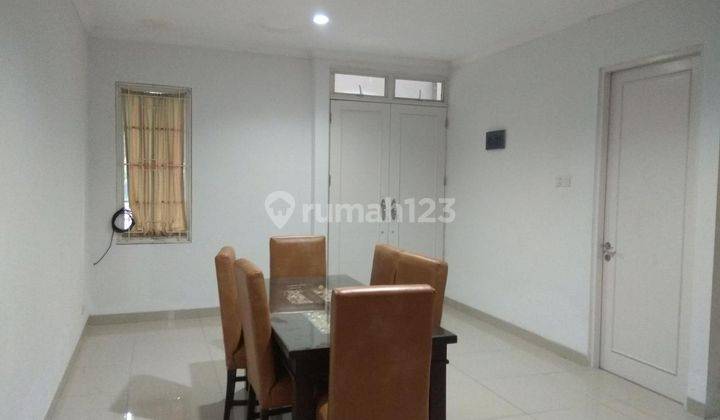 Cool and nice house for sale in Lippo Cikarang, ready to live in. Good price 2