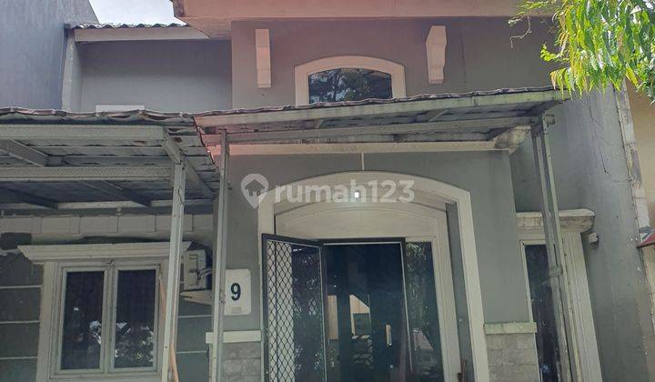 Cool and nice house for rent in Lippo Cikarang, ready to live in. Good price 1