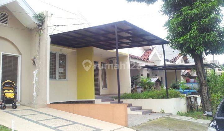 Cool and nice house for sale in Lippo Cikarang, ready to live in. Affordable price 1