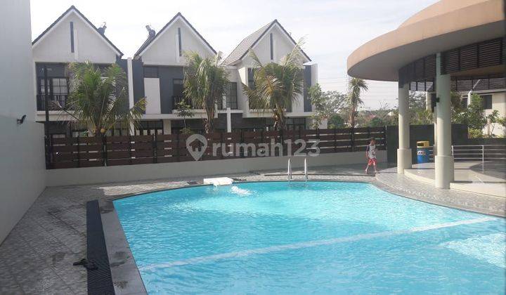 Cool and nice house for sale in Lippo Cikarang, ready to live in. Good price 2