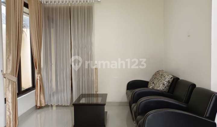 For Rent House In Singgalang Cool Nice at Lippo Cikarang