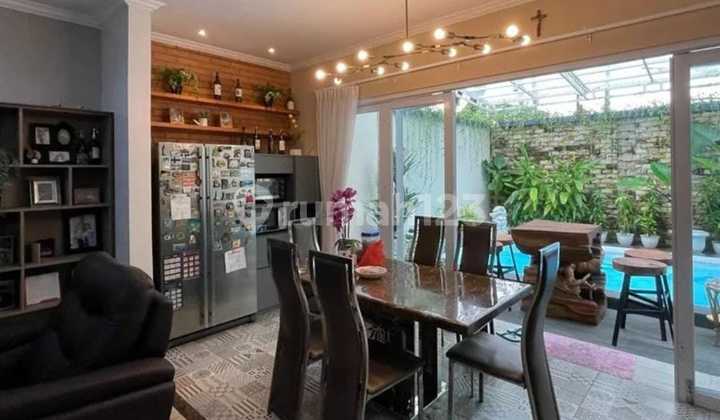 Cool and nice house for rent fully furnished in Lippo Cikarang, ready to move in. Good price.