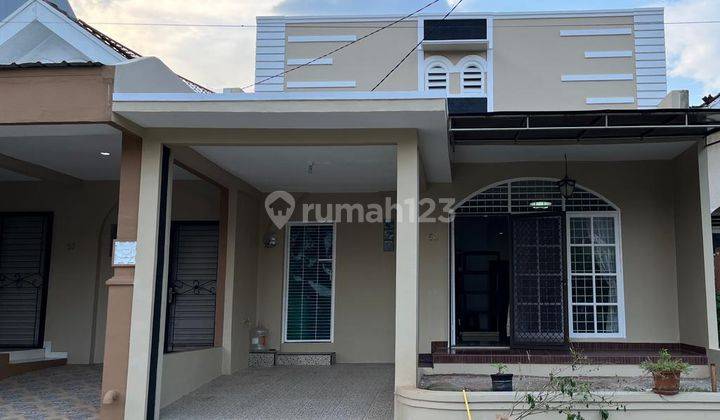 Di Jual Rumah Keren Nice Di Medeow Green Lippo Cikarang  1