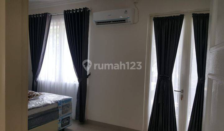 Di sewa rumah keren and nice full renov dan full furniture siap huni  2