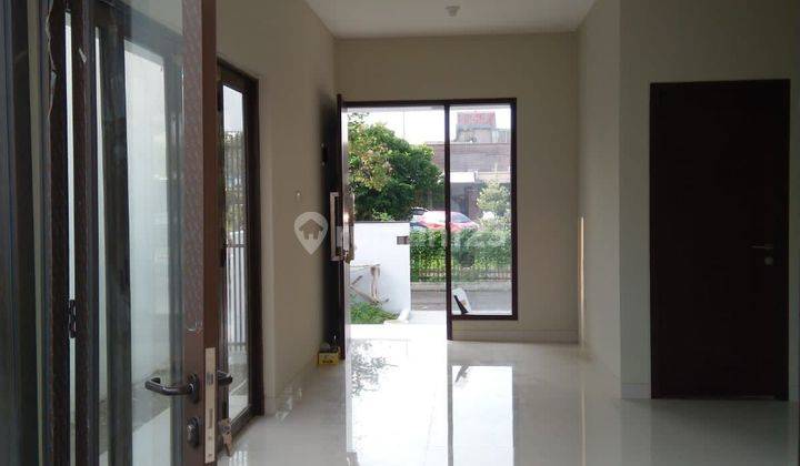 Cool and nice house for sale in Lippo Cikarang, ready to live in. Good price 2