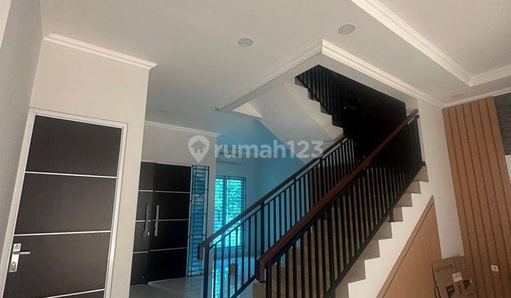  Cool and nice house for sale in Lippo Cikarang, ready to live in. Affordable price 1