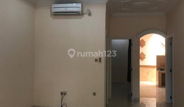 Cool and nice house for sale in Lippo Cikarang, ready to live in. Affordable price 2