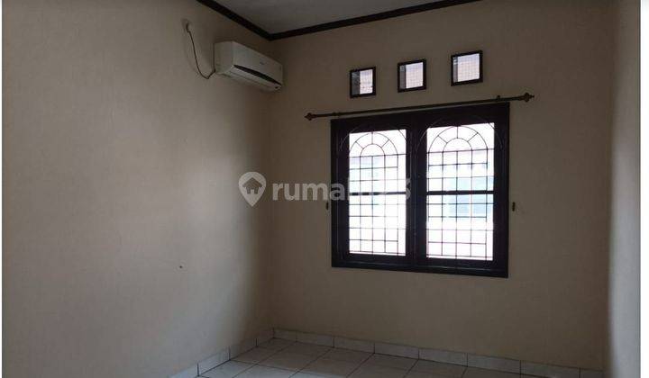 Cool and nice house for sale in Dago Lippo Cikarang, ready to live in. Good price 2