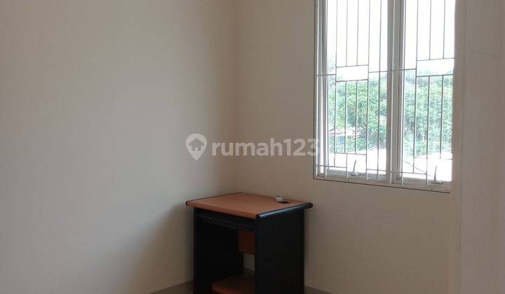 Cool and luxurious and a nice house to rent in the Lippo Cikarang area, semy furnished. 2