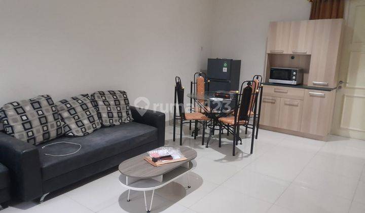 Cool, luxurious and nice. The house is ready to be rented and is fully furnished in the Lippo Cikarang Cluster. 1