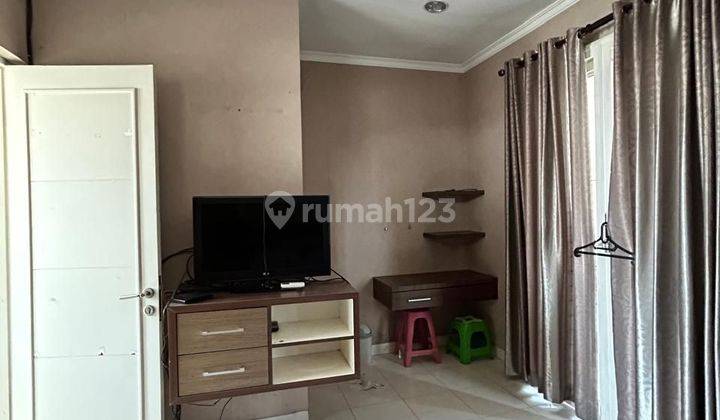 Cool, luxurious and nice ready-to-use house for rent and located in the Lippo Cikarang area close to the facility area in Lippo Cikarang. 2