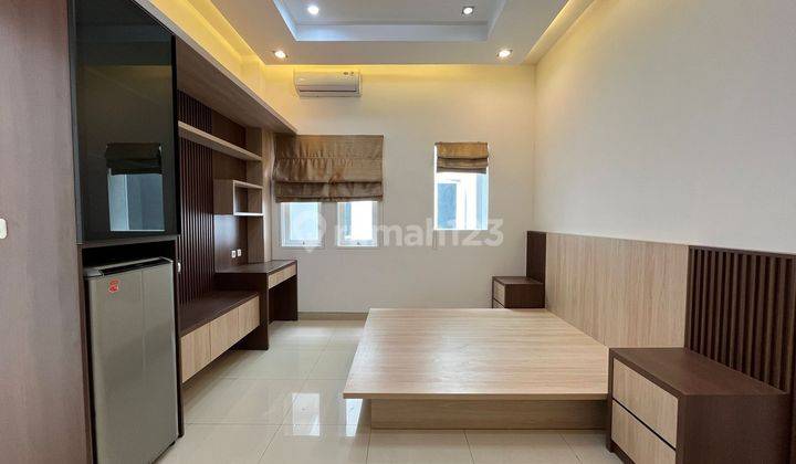 Cool, luxurious and good house for sale in the Lippo Cikarang complex housing cluster.  Ready .  Completed renovation.  Fully Furnished.  Ready to move in and use 2